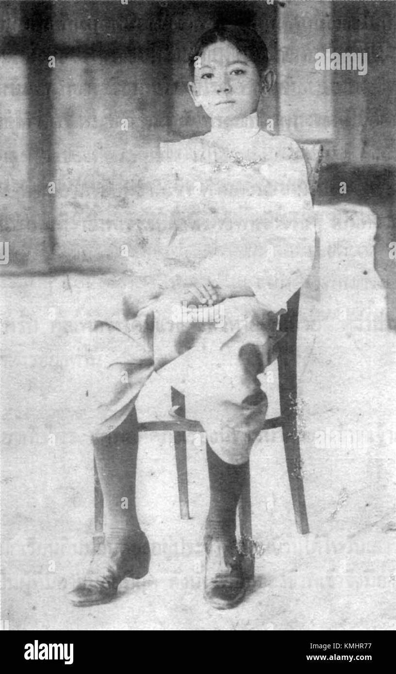 Pin Malakul war eine einflussreiche Persönlichkeit im Thailand des frühen 20. Jahrhunderts. In den 1910er Jahren war er ein wichtiger Akteur in der thailändischen Politik und Mitglied der königlichen Familie. Seine Beiträge trugen dazu bei, die Modernisierungspolitik des Landes in einer Zeit des politischen und sozialen Wandels zu gestalten. Pin Malakuls Arbeit beeinflusste viele Aspekte der thailändischen Regierungsführung und Gesellschaft, einschließlich Bildung, Militär und Diplomatie. Stockfoto