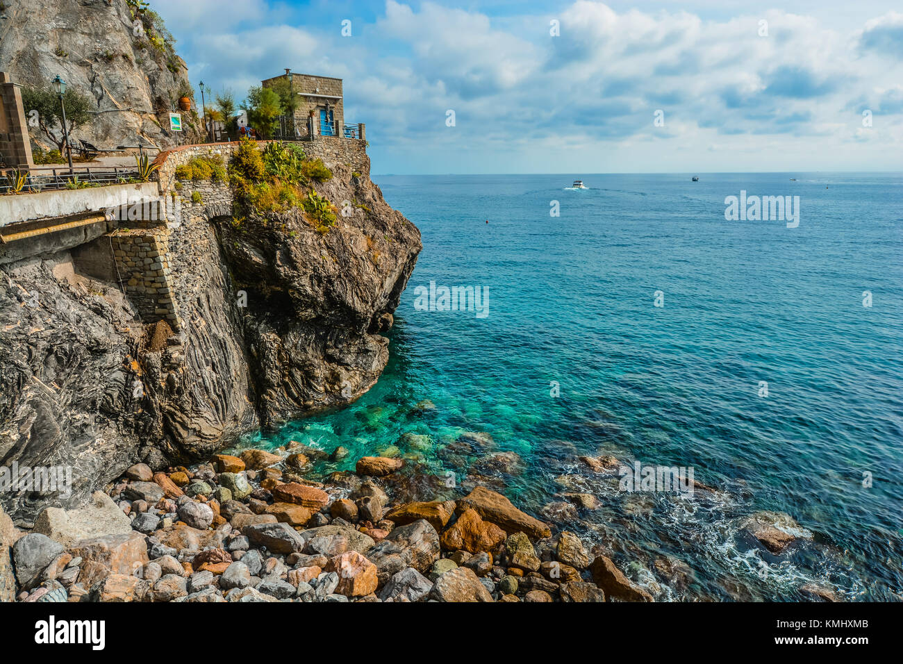 Robuste, felsigen Küste in der Nähe von Monterosso Al Mare an der Küste von Italien in der Region Cinque Terre Stockfoto