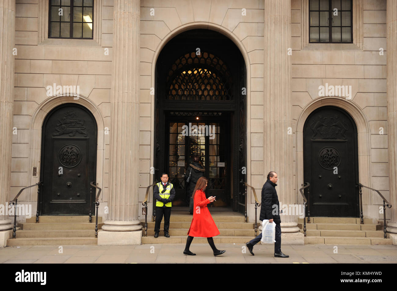 Der Eingang der Bank von England auf threadneedle Street in London. Stockfoto