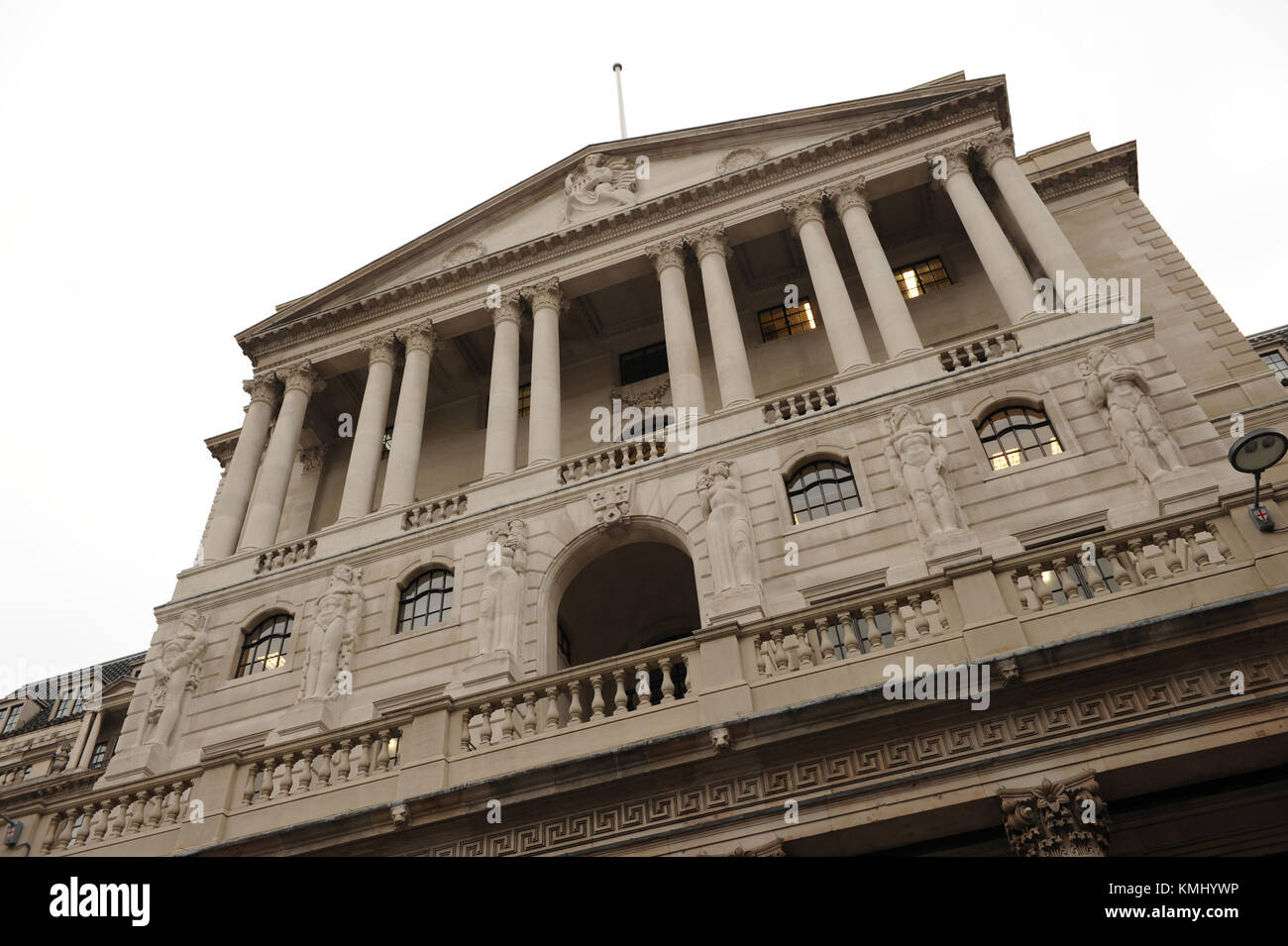 Der Eingang der Bank von England auf threadneedle Street in London. Stockfoto