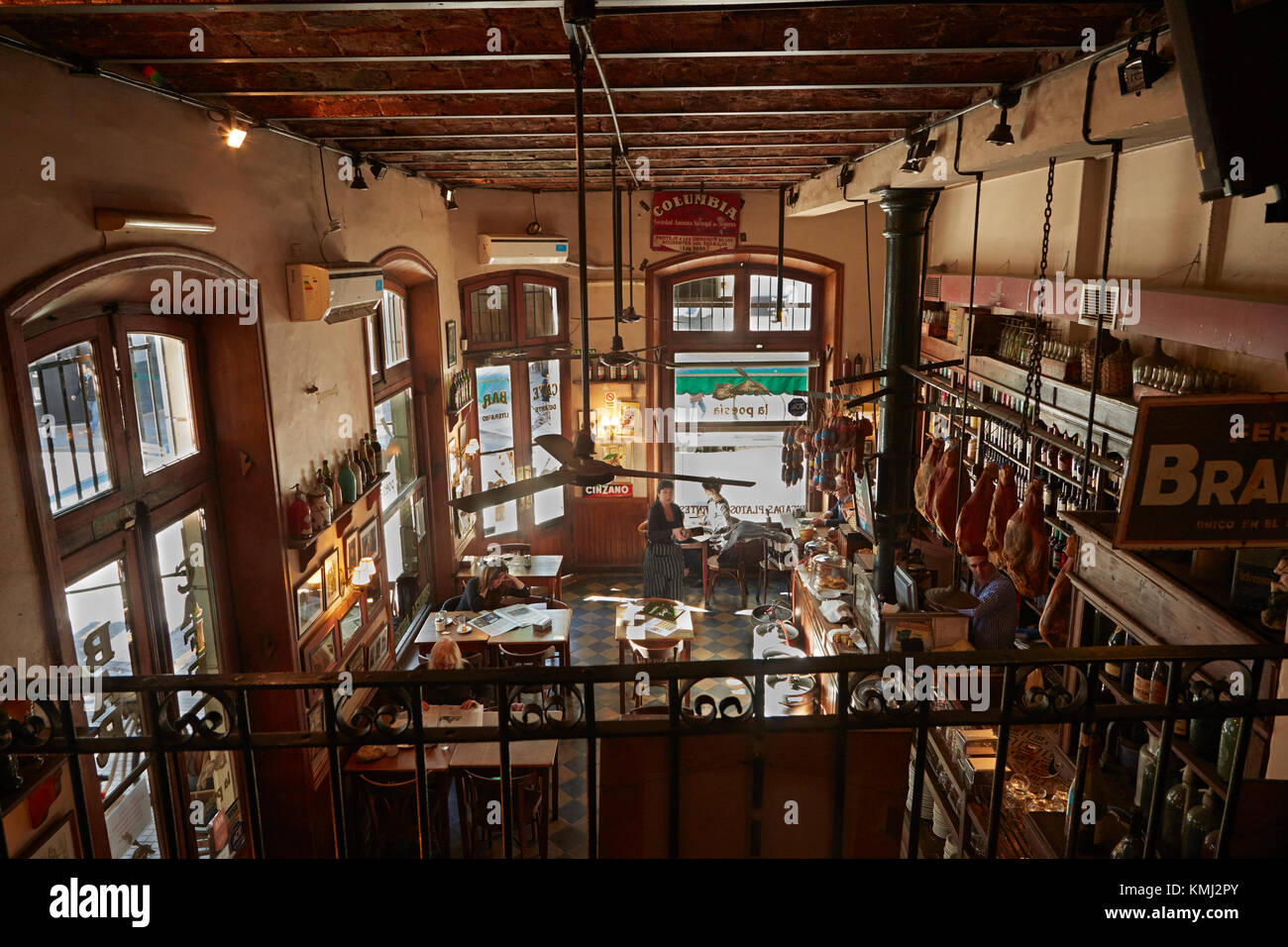 La Poesia Bar und Café, San Telmo, Buenos Aires, Argentinien, Südamerika Stockfoto La Poesia Bar und Café, San Telmo, Buenos Aires, Argentinien, Südamerika Stockfoto