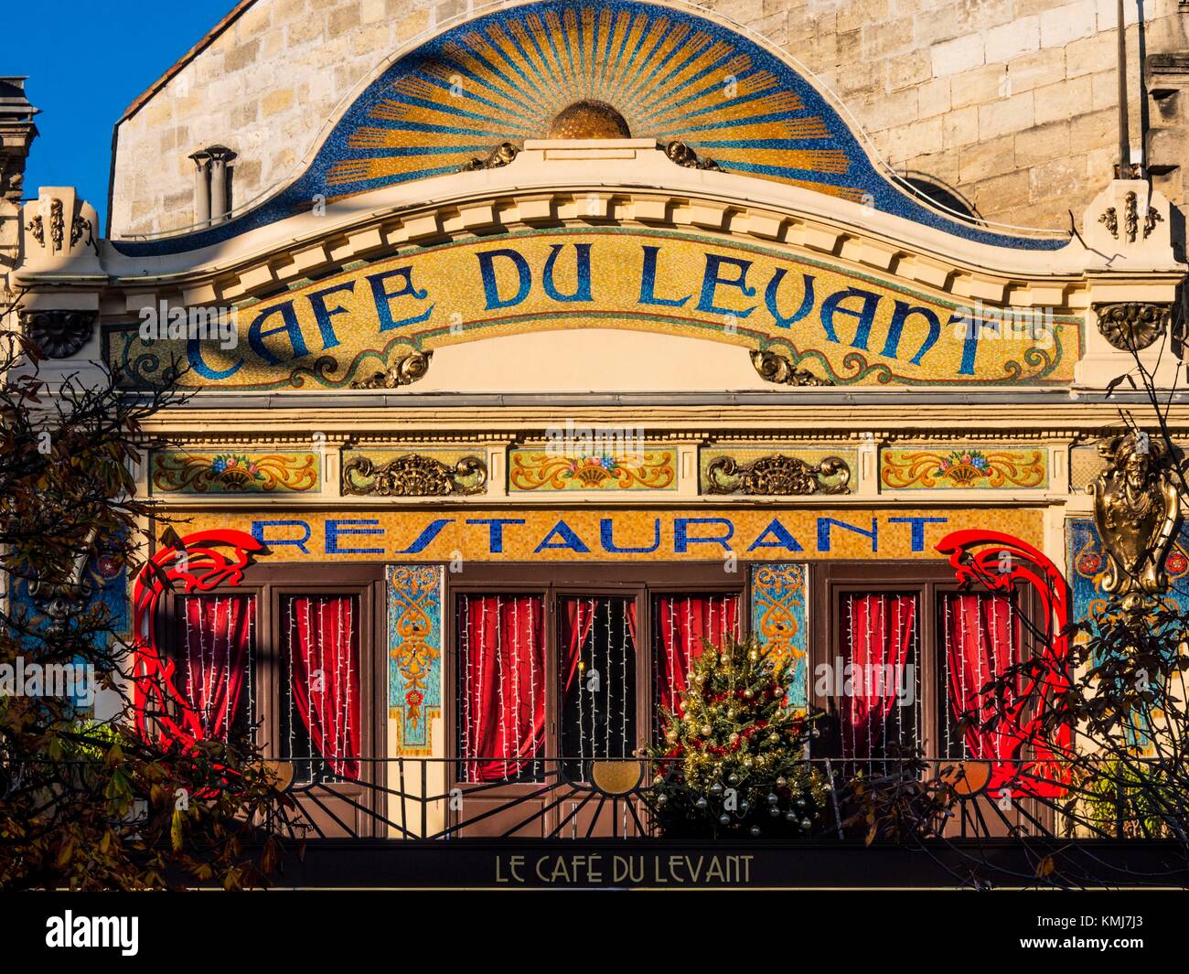 Frankreich, Nouvelle Aquitaine. Der Gironde -'' Café du Levant'', die von Gare Saint Jean, in Bordeaux. Stockfoto