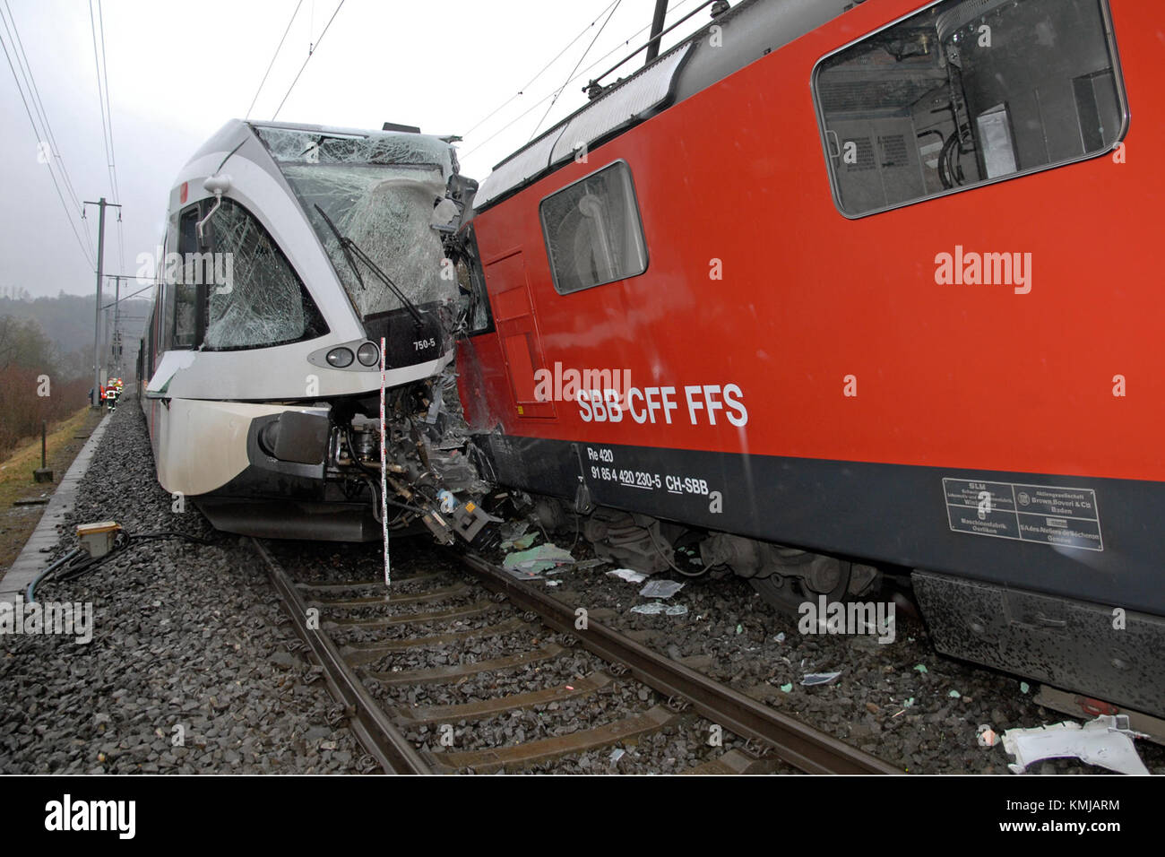 Der Eisenbahnunfall von Neuhausen bezieht sich auf einen schweren Zugunfall in der Nähe von Neuhausen in der Schweiz. Diese Veranstaltung ist ein wichtiger Teil der Schweizer Eisenbahngeschichte und wird auf ihre Auswirkungen auf die Eisenbahnsicherheit und die betrieblichen Verfahren untersucht. Der Unfall führte zu verschiedenen Sicherheitsverbesserungen im Eisenbahnsystem. Stockfoto