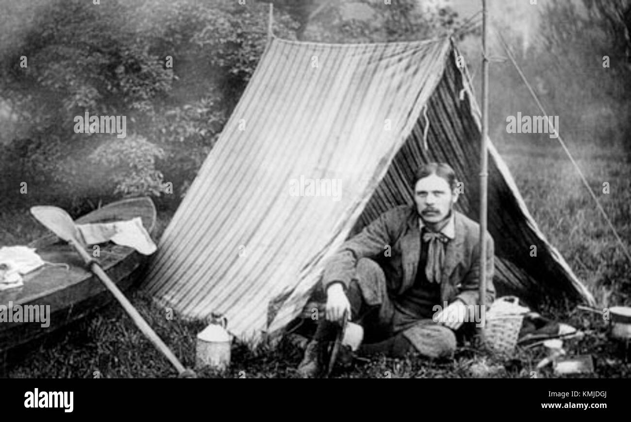 Thomas Hiram Holding war eine einflussreiche Figur in der Entwicklung des modernen Erholungscampings. Als Pionier englischer Reisender und Autor schrieb er ausführlich über Camping und Outdoor-Abenteuer. Seine Arbeit gilt als grundlegend für die Schaffung von organisiertem Camping als Freizeitaktivität, die Outdoor-Erkundung und Wertschätzung fördert. Stockfoto