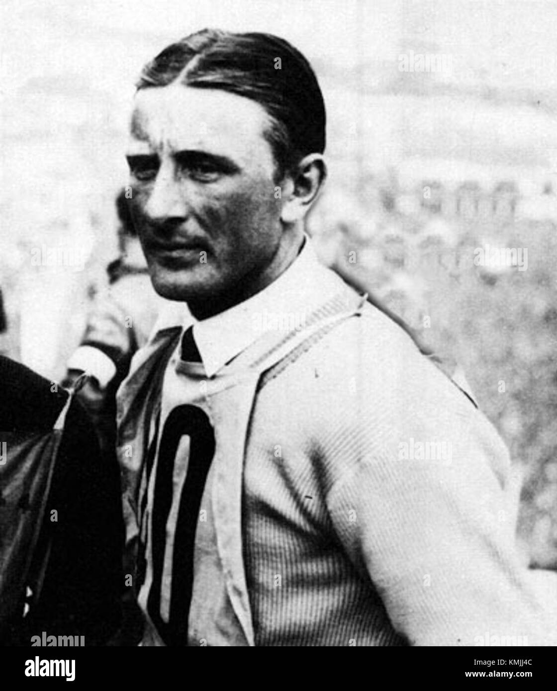 Sven Selånger (1907–1992) war ein schwedischer Skispringer und nordischer Kombinierer. Er gewann bei den Olympischen Winterspielen 1936 eine Silbermedaille im Skispringen und bei den Weltmeisterschaften 1933 eine Goldmedaille in Nordisch kombiniert. Stockfoto