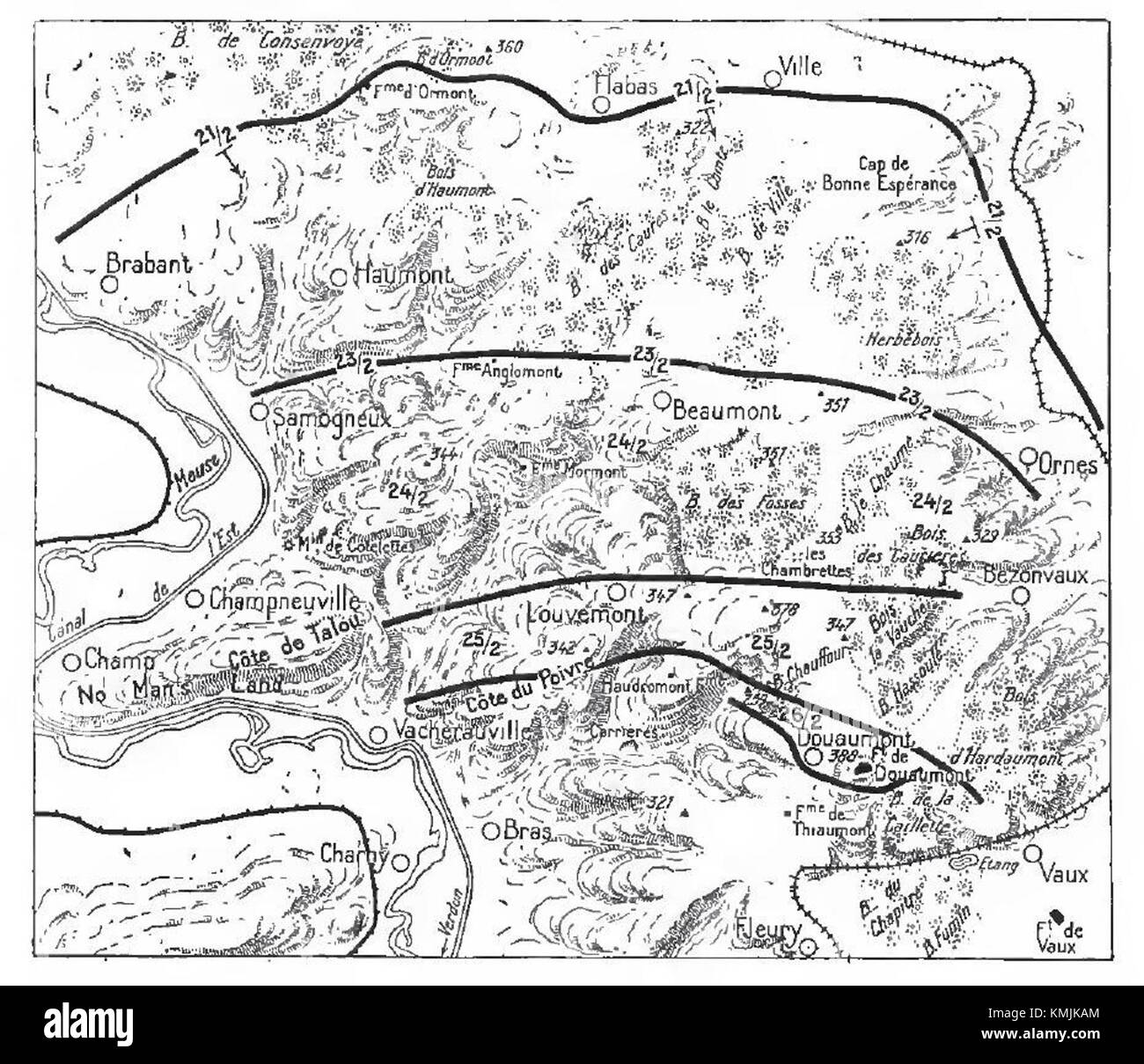 Das Bild zeigt die Ostbank während des 21-26. Februar 1916, einer bedeutenden Zeit des Ersten Weltkriegs. Es zeigt wahrscheinlich militärische Aktivitäten oder ähnliche Ereignisse an der Ostfront. Das Bild zeichnet diesen entscheidenden Moment auf und zeigt die Bedingungen und Geografie des Gebiets. Stockfoto