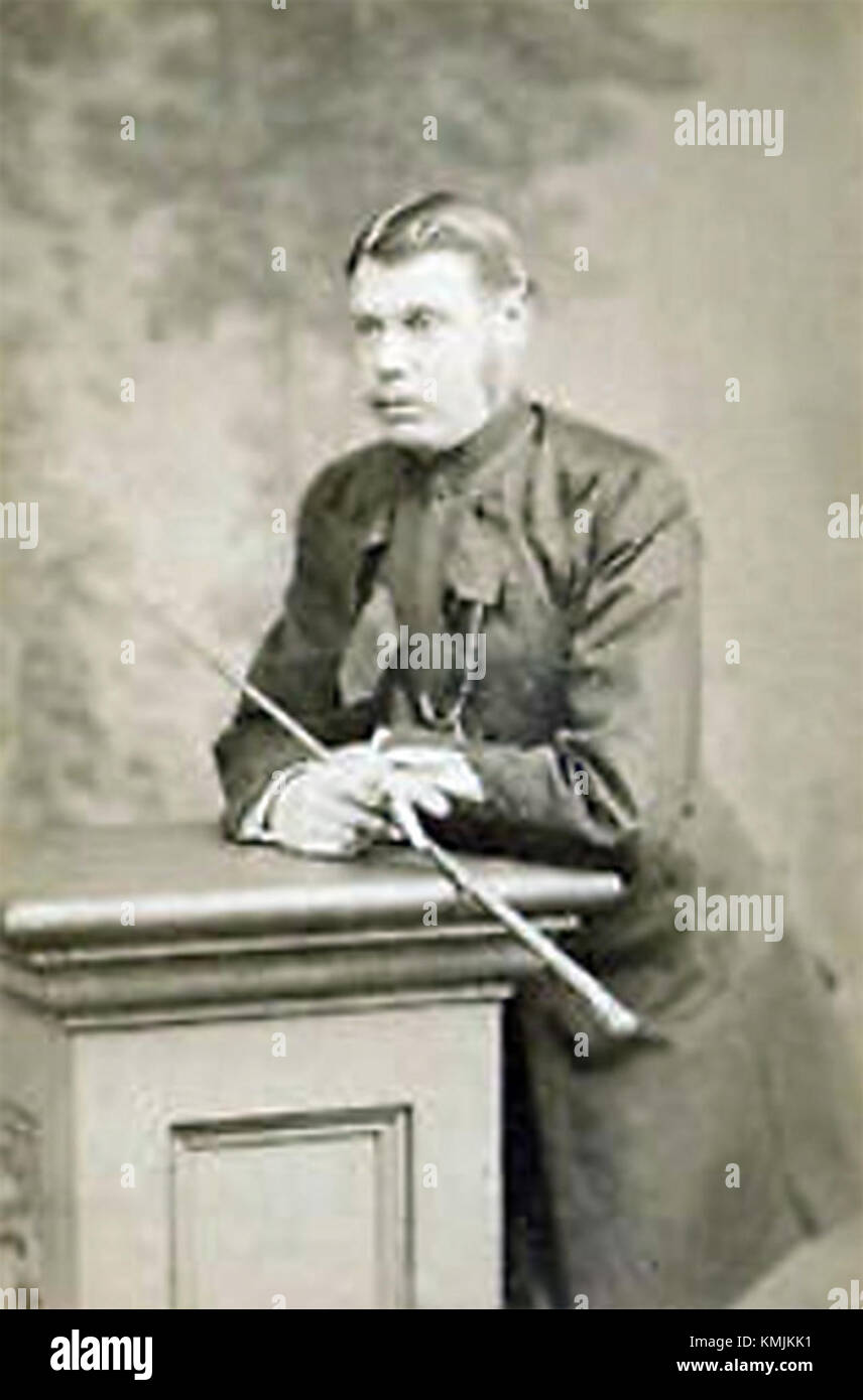 Der 4. Earl of Lonsdale, bekannt für seine Verbindung mit St. George, ist eine prominente Persönlichkeit in der britischen Geschichte. Während seiner Amtszeit spielte er eine wichtige Rolle in der britischen Gesellschaft und trug zu verschiedenen Aspekten der Aristokratie und des öffentlichen Lebens bei. Sein Vermächtnis ist geprägt von seinem Einfluss auf die britische Tradition und Gesellschaft. Stockfoto