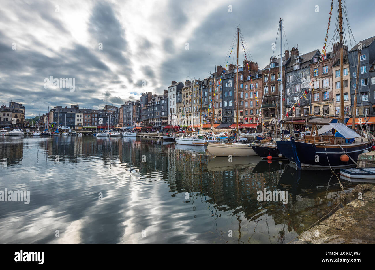 Alten Hafen von Honfleur, Normandie, Frankreich Stockfoto