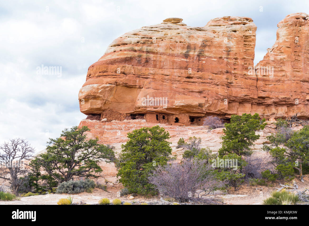 Bild des Hotel rock Ruinen, ein anasazi Aufstellungsort auf Texas flach, westlich der Comb Ridge und nördlich des North Fork von Mule Canyon, San Juan County, in der Nähe von Stockfoto