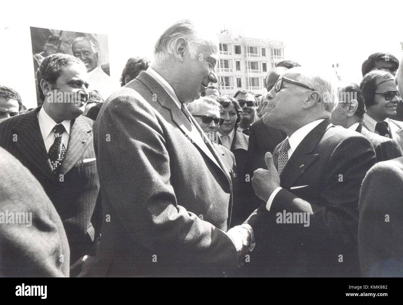 Michel Poniatowski, ein französischer Politiker, wird während seines Besuchs in Tunesien im März 1976 dargestellt. Sein Engagement in der internationalen Diplomatie und der politischen Landschaft der 1970er Jahre ist in diesem Zusammenhang bemerkenswert. Stockfoto