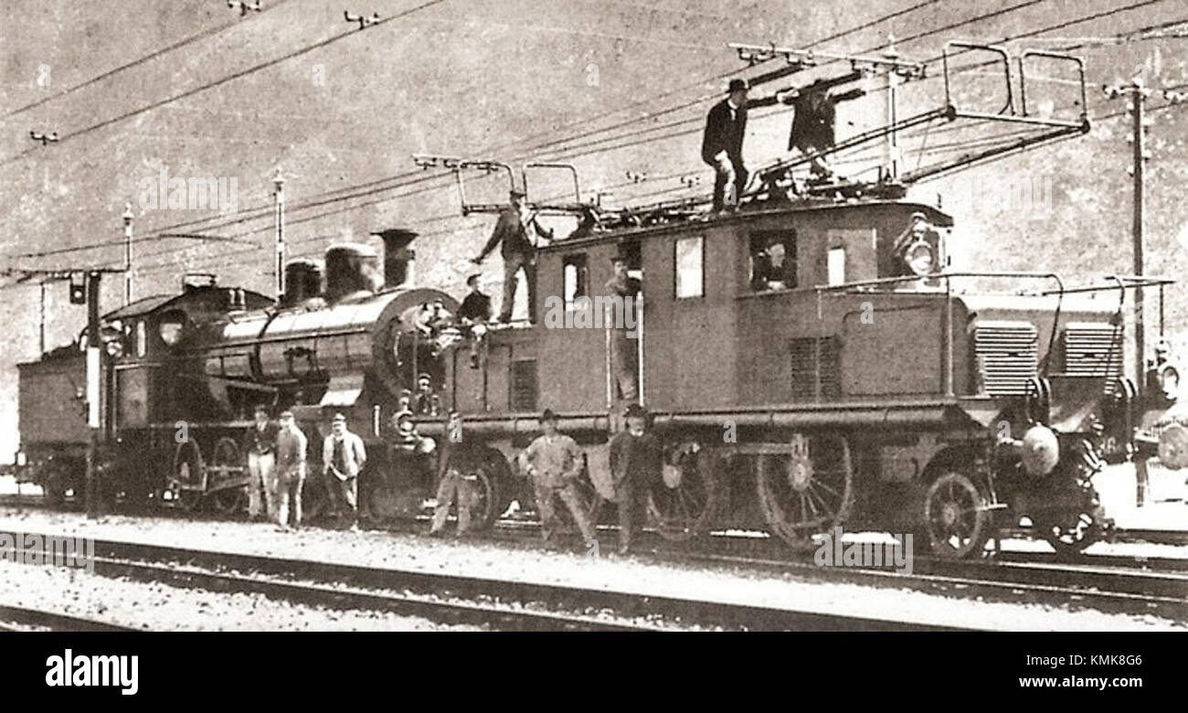 SBB C 4-5 und FB 3-5 beziehen sich auf eine Klassifizierung von Schienenfahrzeugen in der Schweiz, die wahrscheinlich eine Reihe von Zugmodellen oder eine spezifische Konfiguration der Schweizerischen Bundesbahnen (SBB) darstellt. Stockfoto