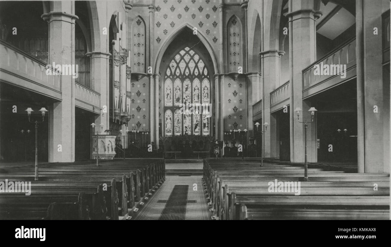 Die St. Lawrence Church in Pudsey, England, ist ein bedeutender anglikanischer Gottesdienst mit einer reichen Geschichte. Es ist bekannt für seinen architektonischen Stil und seine Rolle im religiösen Leben der Gemeinde. Das Design der Kirche spiegelt die traditionelle britische Kirchenarchitektur wider. Stockfoto Die St. Lawrence Church in Pudsey, England, ist ein bedeutender anglikanischer Gottesdienst mit einer reichen Geschichte. Es ist bekannt für seinen architektonischen Stil und seine Rolle im religiösen Leben der Gemeinde. Das Design der Kirche spiegelt die traditionelle britische Kirchenarchitektur wider. Stockfoto