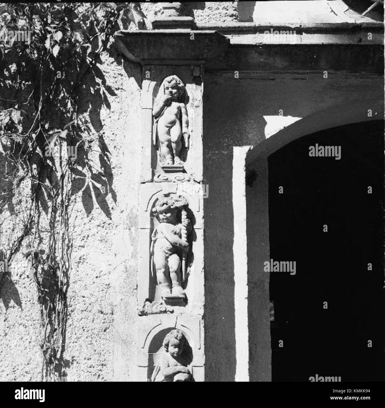 Foto der Tensta-Kirche im Stockholmer County, Schweden, dokumentiert durch das schwedische Nationaldenkmalamt. Stockfoto