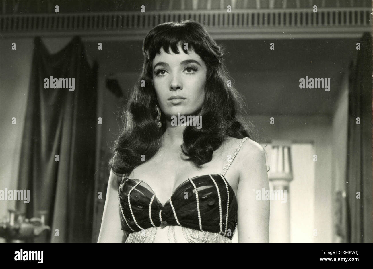 Schauspielerin Linda Cristal als Cleopatra in dem Film Legionen des Nils, 1959 Stockfoto