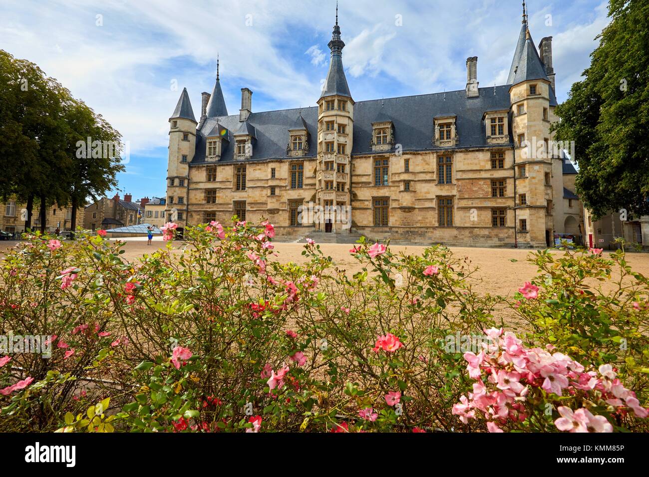 Der Palast der Herzöge, Palais Ducal, Nevers, Nievre, Bourgogne