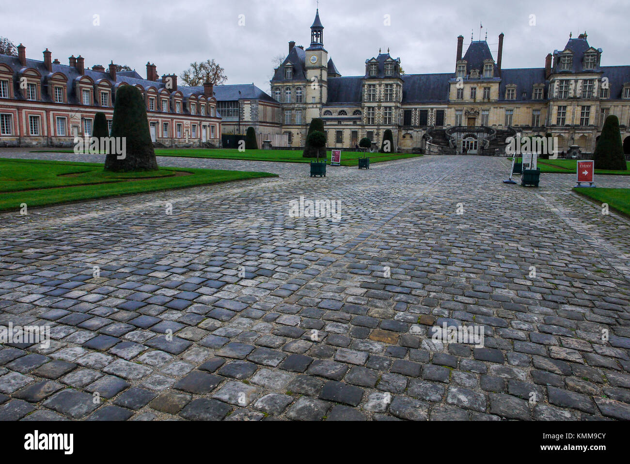 Allgemeine Ansicht von Schloss Fontainebleau, Fontainebleau, Frankreich