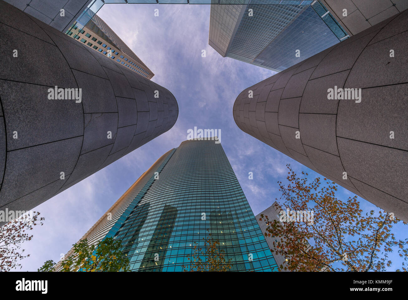 Hochhäuser in Tokio in der Nähe des Higashi-shimbashi Minato Bezirk Bereich. Stockfoto