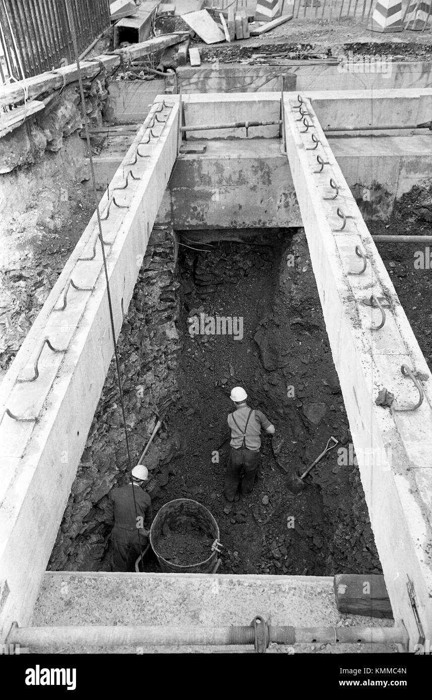 1972 wurde die Ironbridge in Shropshire stabilisiert. Bild von DAVID BAGNALL Stockfoto