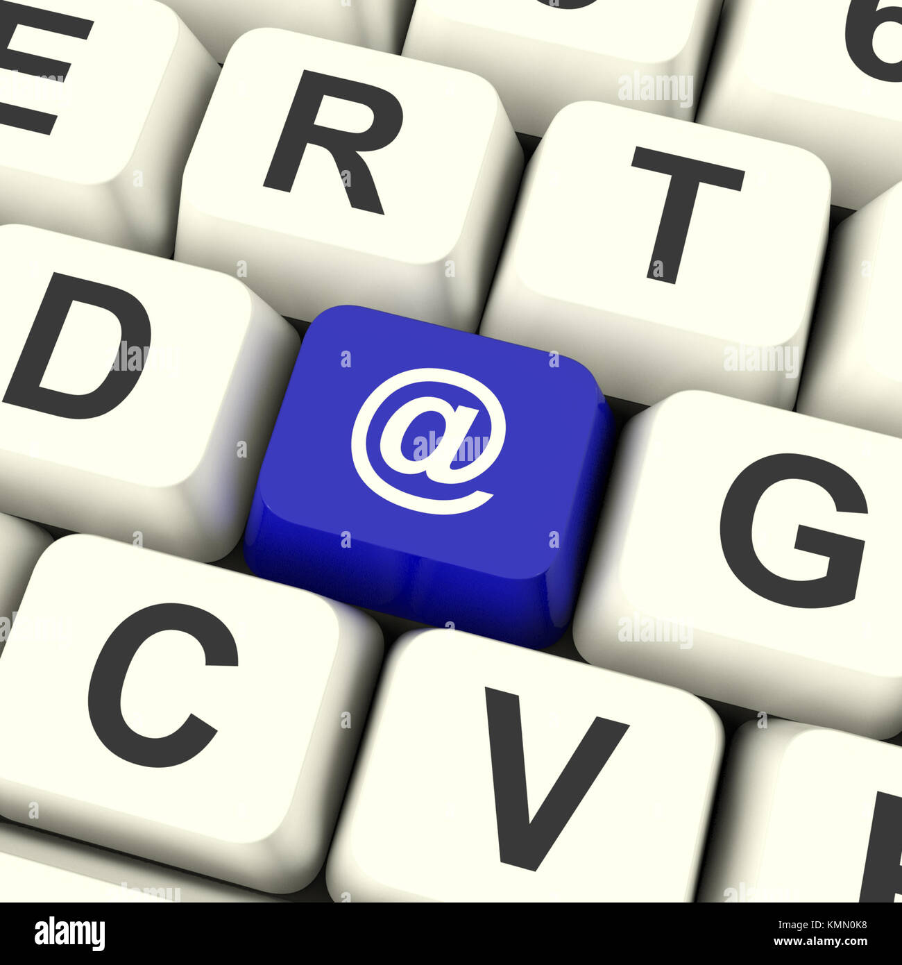 E-Mail computer Taste in Blau für den E-Mail-Versand oder die Kontaktaufnahme mit Stockfoto