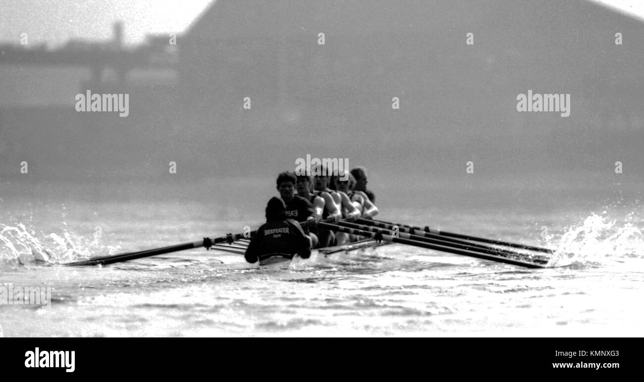Oxford University Crew Training auf der Themse 1990. Stockfoto