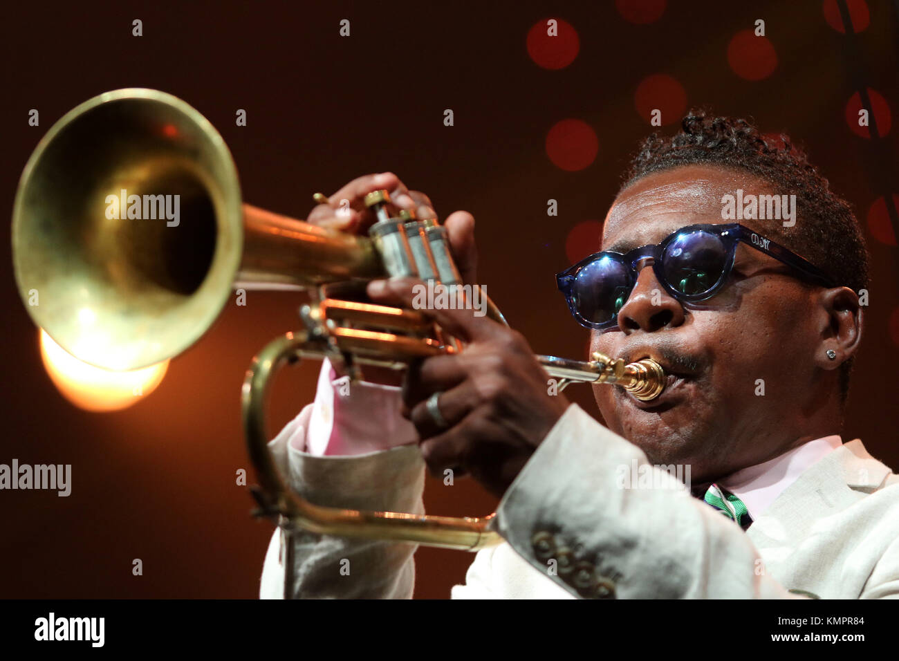 Marciac (Frankreich), 3. August 2017, 40th Jazz Festival in Marciac Konzert von trompetist Roy Hargrove Quintet mit besonderen Gästen Sängerin Roberta gamabarini und Saxofonist Ralph Moore Roy Hargrove (TROMPETTE) Ralph Moore (Saxophon) Roberta gambarini (Gesang) Justin Robinson (als Klavier Flöte) Salem (Basse) credit Ameen: sebastien lapeyrere/alamy Leben Nachrichten. quincy Philips (Batterie dms) Stockfoto