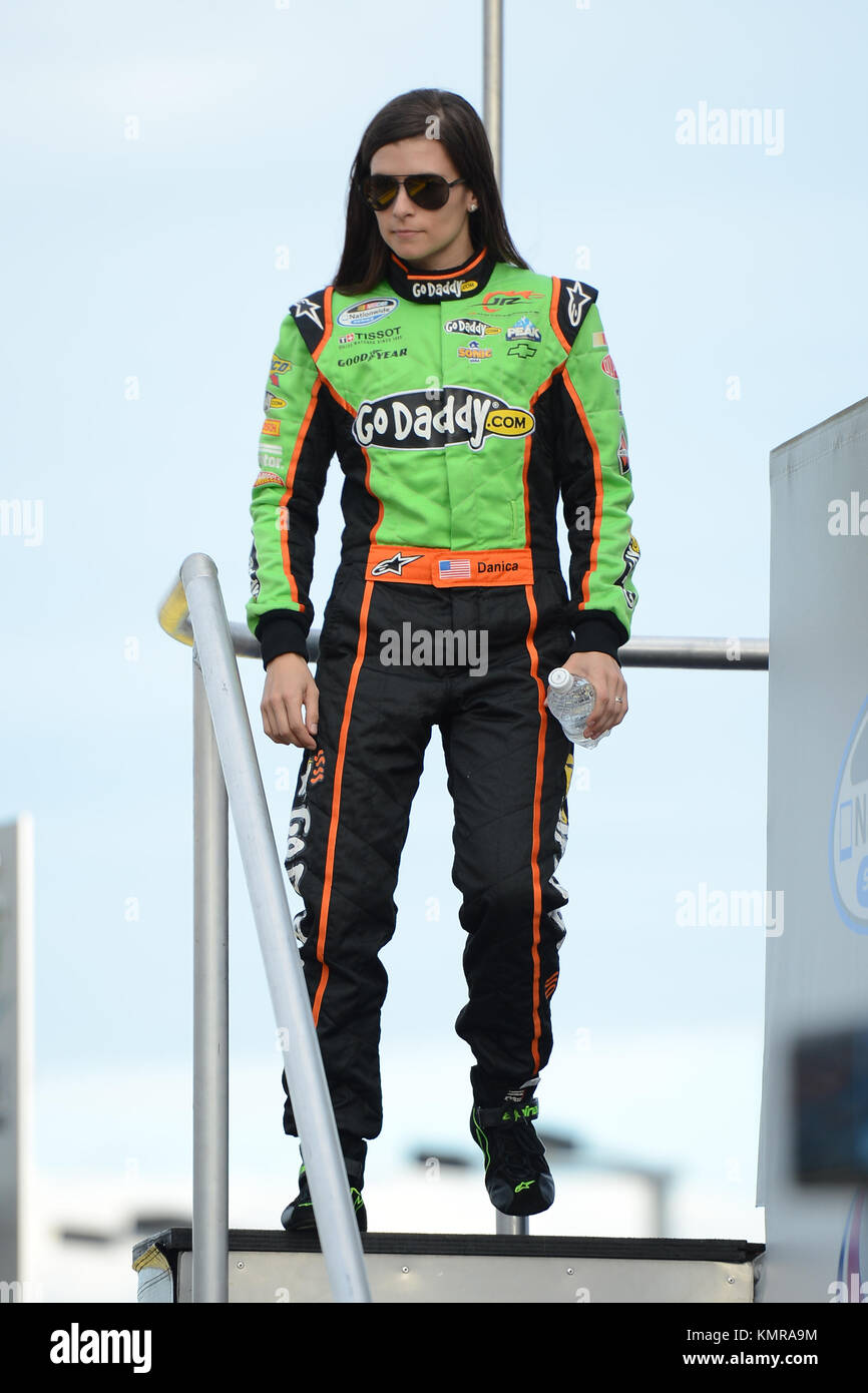 Homestead, FL - 17. NOVEMBER: Danica Patrick wird während der NASCAR Nationwide Series Ford EcoBoost 300 auf dem Homestead-Miami Speedway am 17. November 2012 in Homestead, Florida, gesichtet. Kredit: MPI04/MediaPunch 2012 Stockfoto