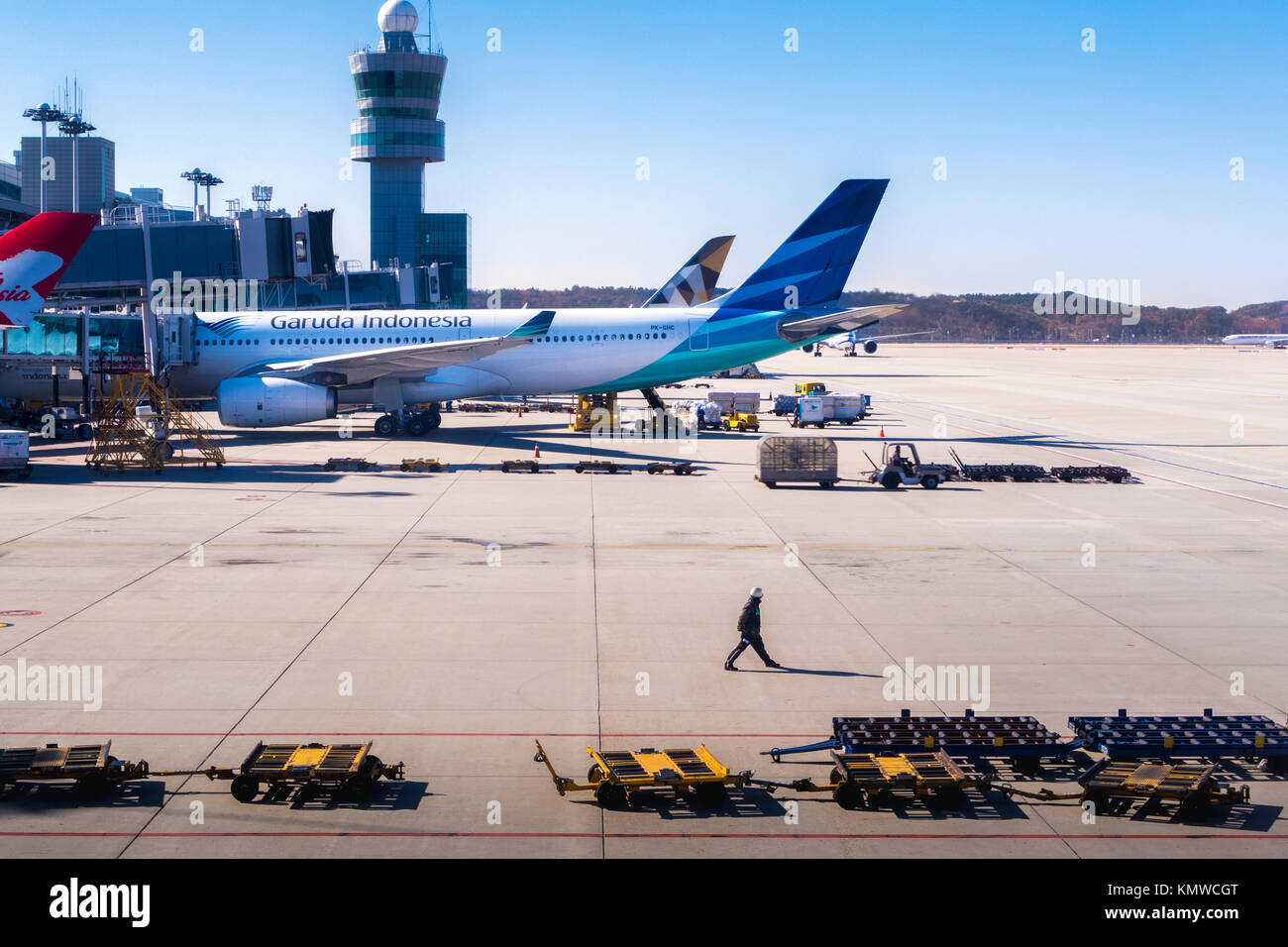 Internationalen Flughafen Incheon vom Beifahrersitz aus gesehen. Stockfoto