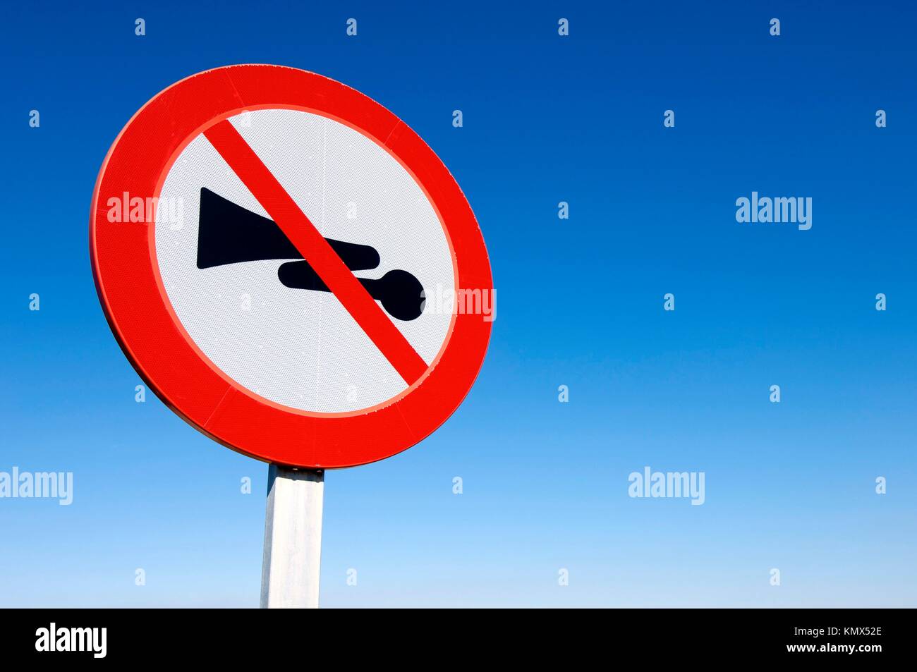 Verkehrsschild, Das Verbot Der Verwendung Des Signalhorns Stockfotografie -  Alamy
