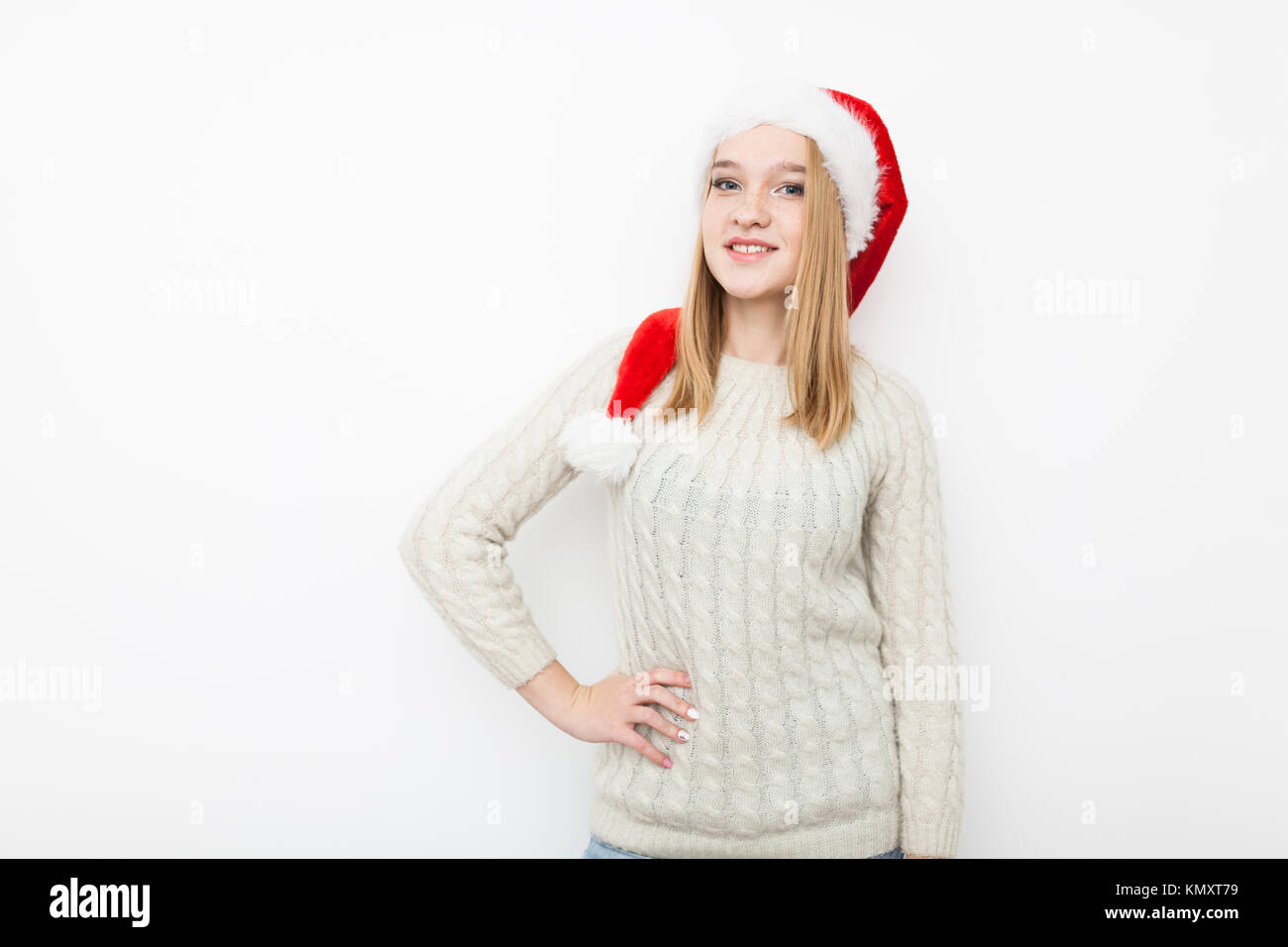 Larchio Weihnachtsgeschenkkorb Für Frauen & Teenager – Karo-Muster Mit Tumbler, Socken & Wellness