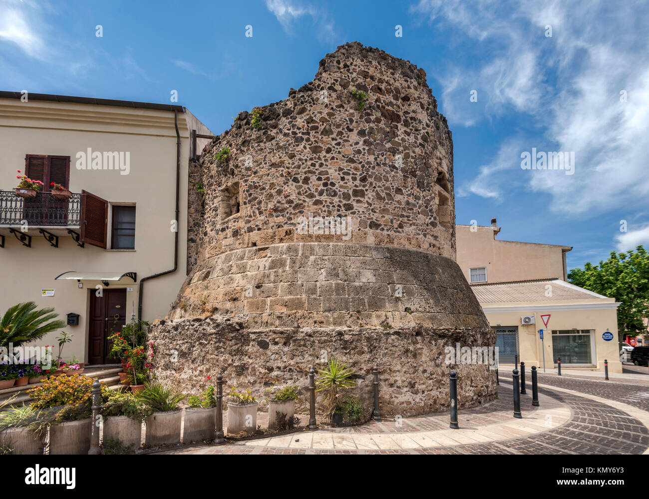 Torre di Portixedda, mittelalterliche Wehrturm, in Oristano, Provinz Oristano, Sardinien, Italien Stockfoto