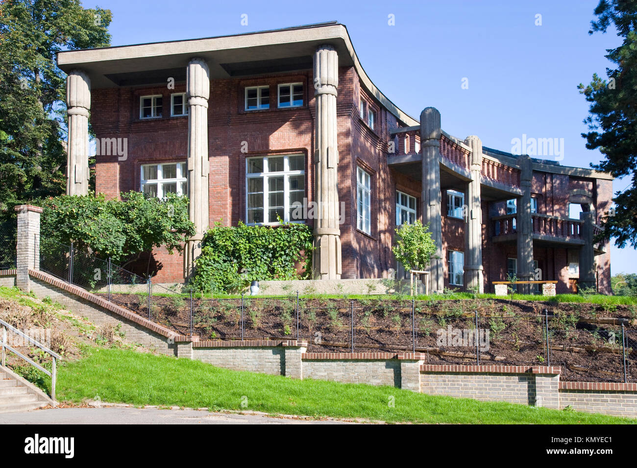 Bildhauer Frantisek Bilek Villa - Museum, Prag, Tschechische Republik / Dum sochare Frantiska Bilka, Mickiewiczova ulice, Hradschin, Praha, Česká republika Stockfoto