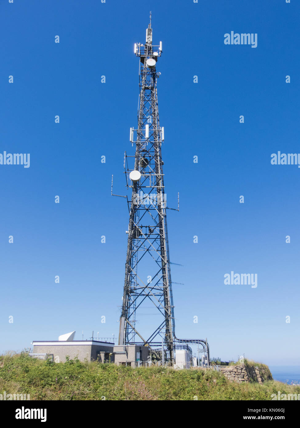 Telekommunikation Mast, Cornwall, England, Großbritannien Stockfoto