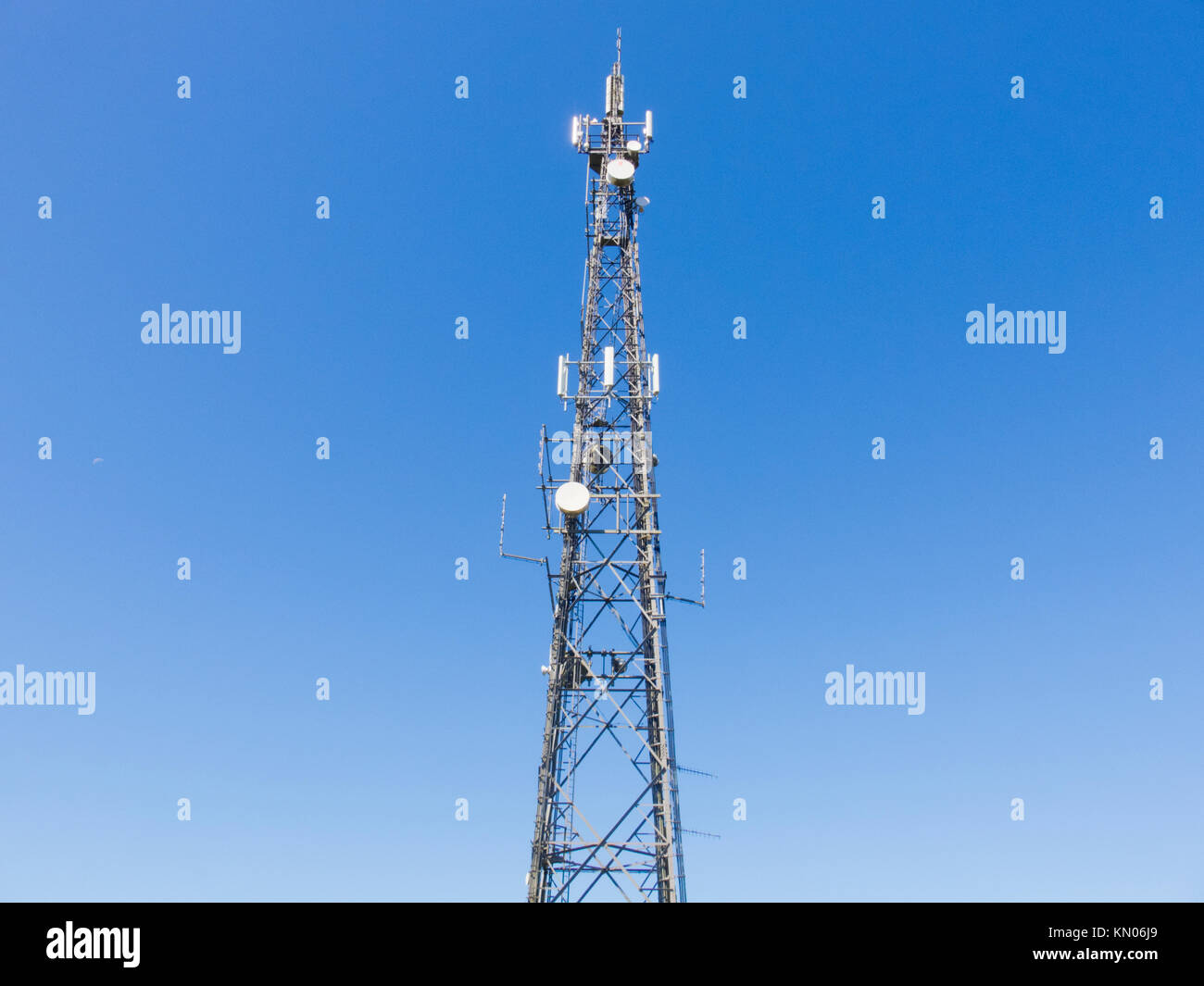 Telekommunikation Mast, Cornwall, England, Großbritannien Stockfoto
