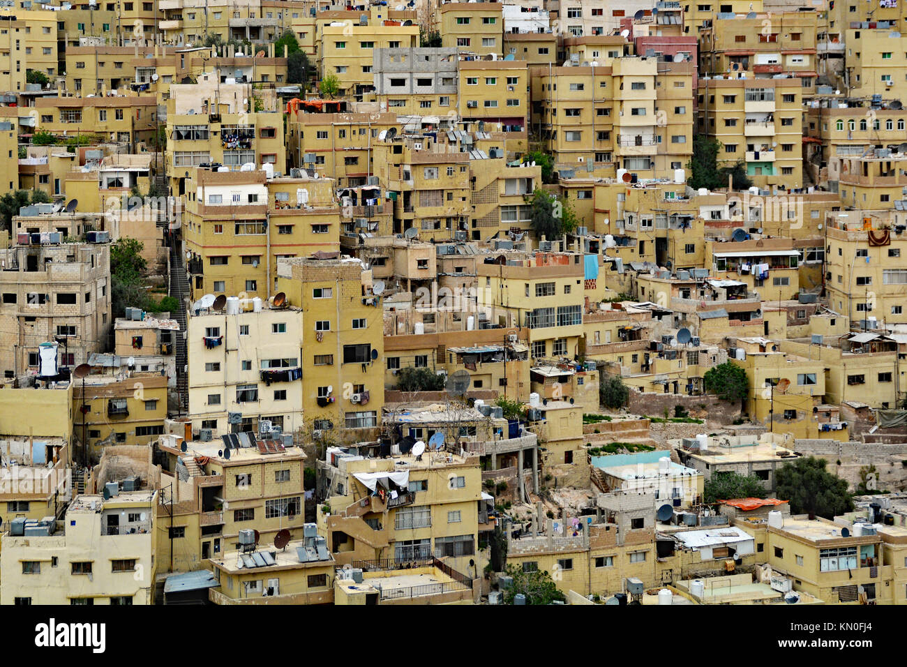 Amman, Jordanien Nachbarschaft Gehäuse von oben auf die Zitadelle von Amman. Hohe Dichte und Lego-block Gehäuse sorgen für einzigartige Foto der ältere Teil von Amman. Stockfoto