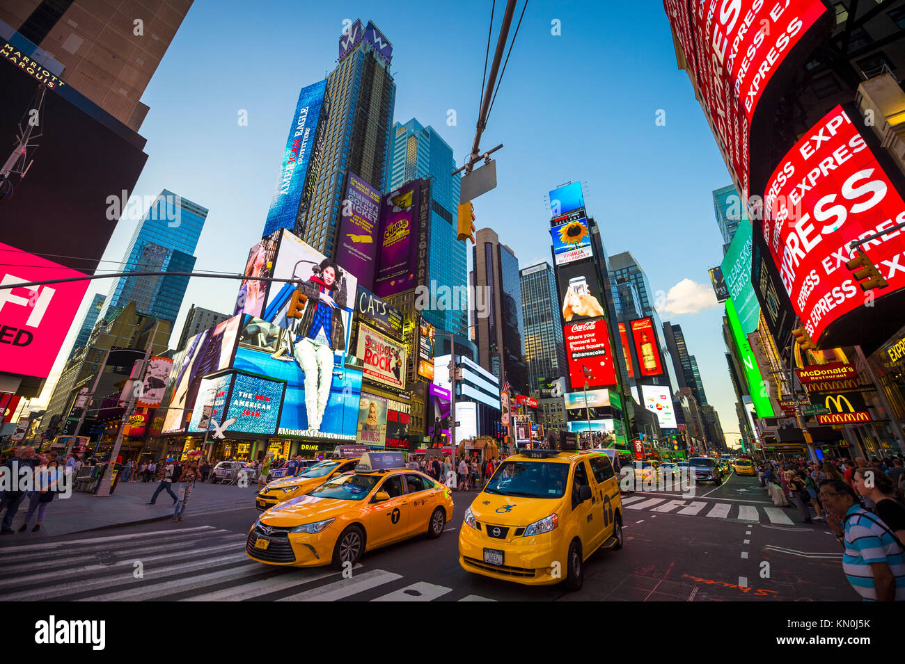 Times square new year party Fotos und Bildmaterial in hoher Auflösung