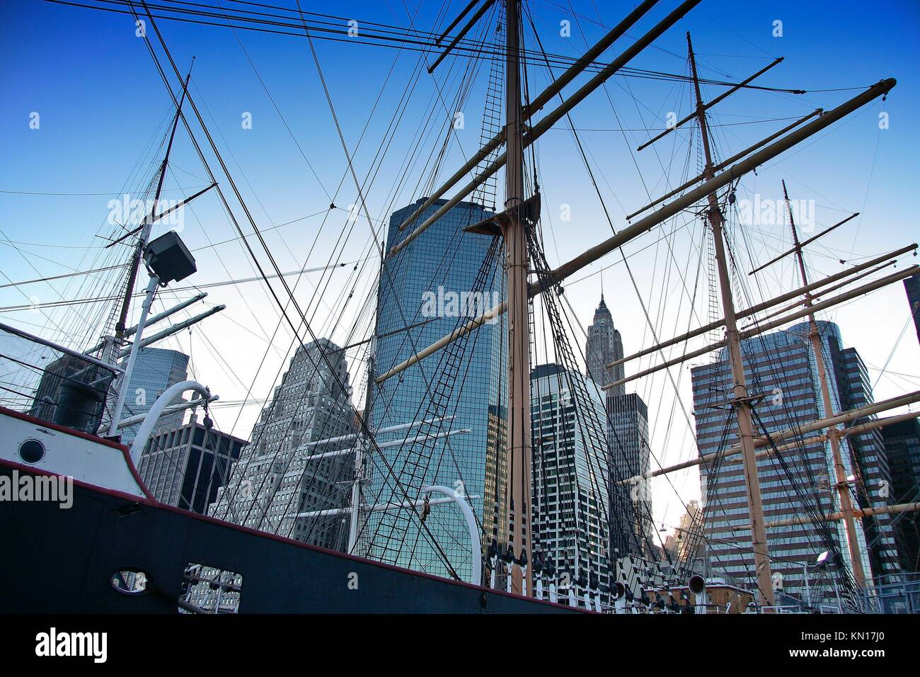 South Street Seaport und Fulton Street, Manhattan, New York Stockfoto