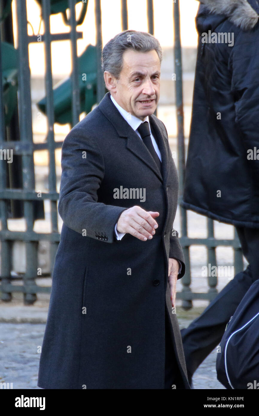 Paris, Frankreich. 9 Dez, 2017. Der ehemalige französische Präsident Nicolas Sarkozy während Johnny Hallyday Beerdigungen an der Eglise de la Madeleine. Credit: SOPA/ZUMA Draht/Alamy leben Nachrichten Stockfoto