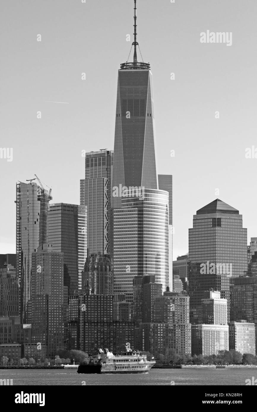 Der Freedom Tower und Lower Manhattan in Schwarz und Weiß Stockfoto
