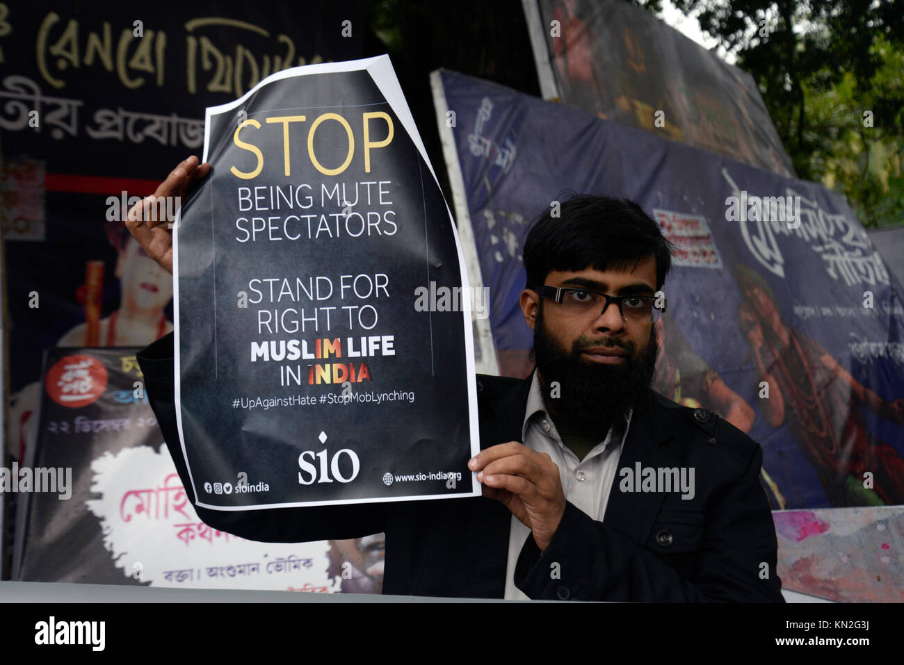 Kolkata, Indien. 09 Dez, 2017. Student islamische Organisation (SIO) Mitglieder nehmen an einer Protestkundgebung vor der Akademie der Bildenden Künste gegen das Töten von Afrajul Khan an Rajsamand in Rajasthan zu protestieren. Afrajul Khan wurde getötet und lebendig verbrannt und ein Video des Angriffs war in den sozialen Medien verbreitet. Credit: Saikat Paul/Pacific Press/Alamy leben Nachrichten Stockfoto