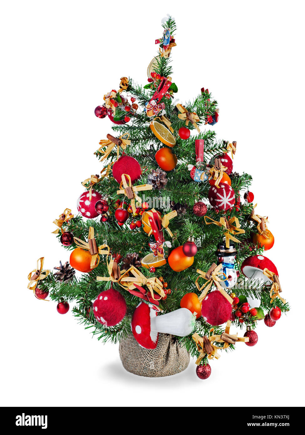 Weihnachten Tannenbaum Geschmuckt Mit Spielzeug Und Weihnachtsschmuck Isoliert Auf Weissem Hintergrund Stockfotografie Alamy