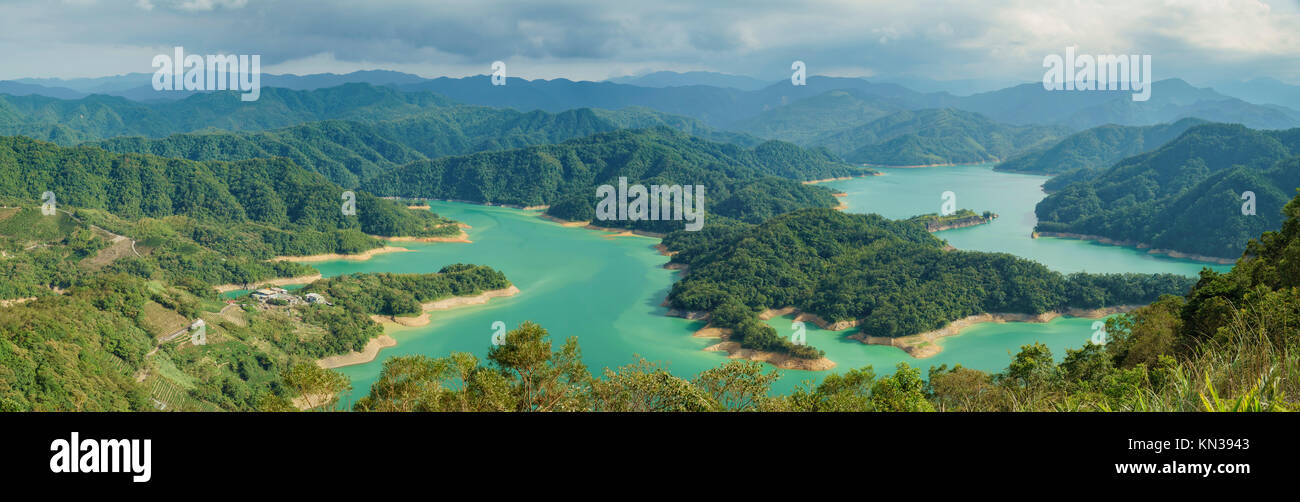 Luftaufnahme des schönen Crocodile Island, Qiandao Lake in Shiding District, Taipei City, Taiwan Stockfoto