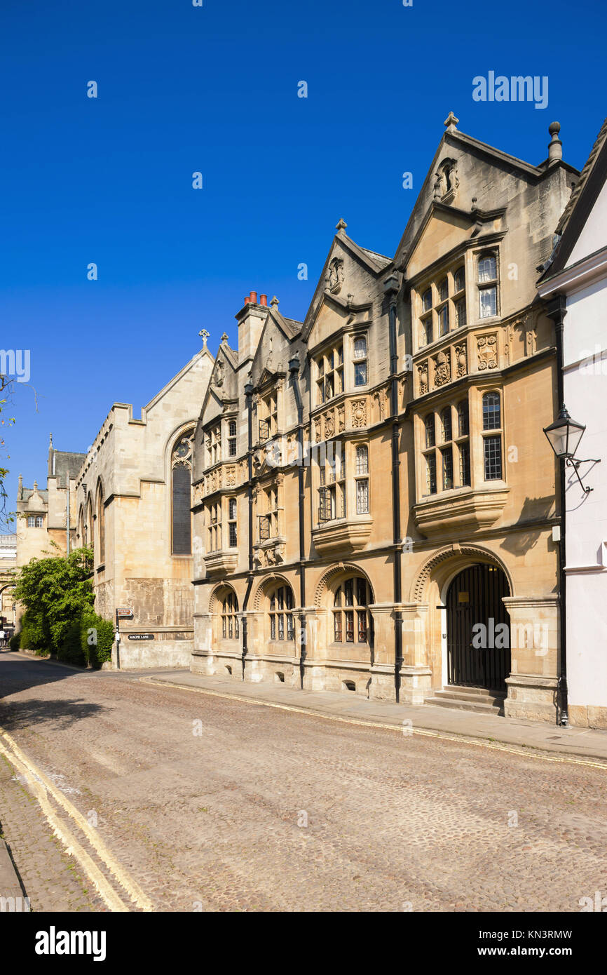 Altes Steinhaus auf der Ecke von Magpie Lane und Merton Street, Oxford, Oxfordshire, England. Stockfoto