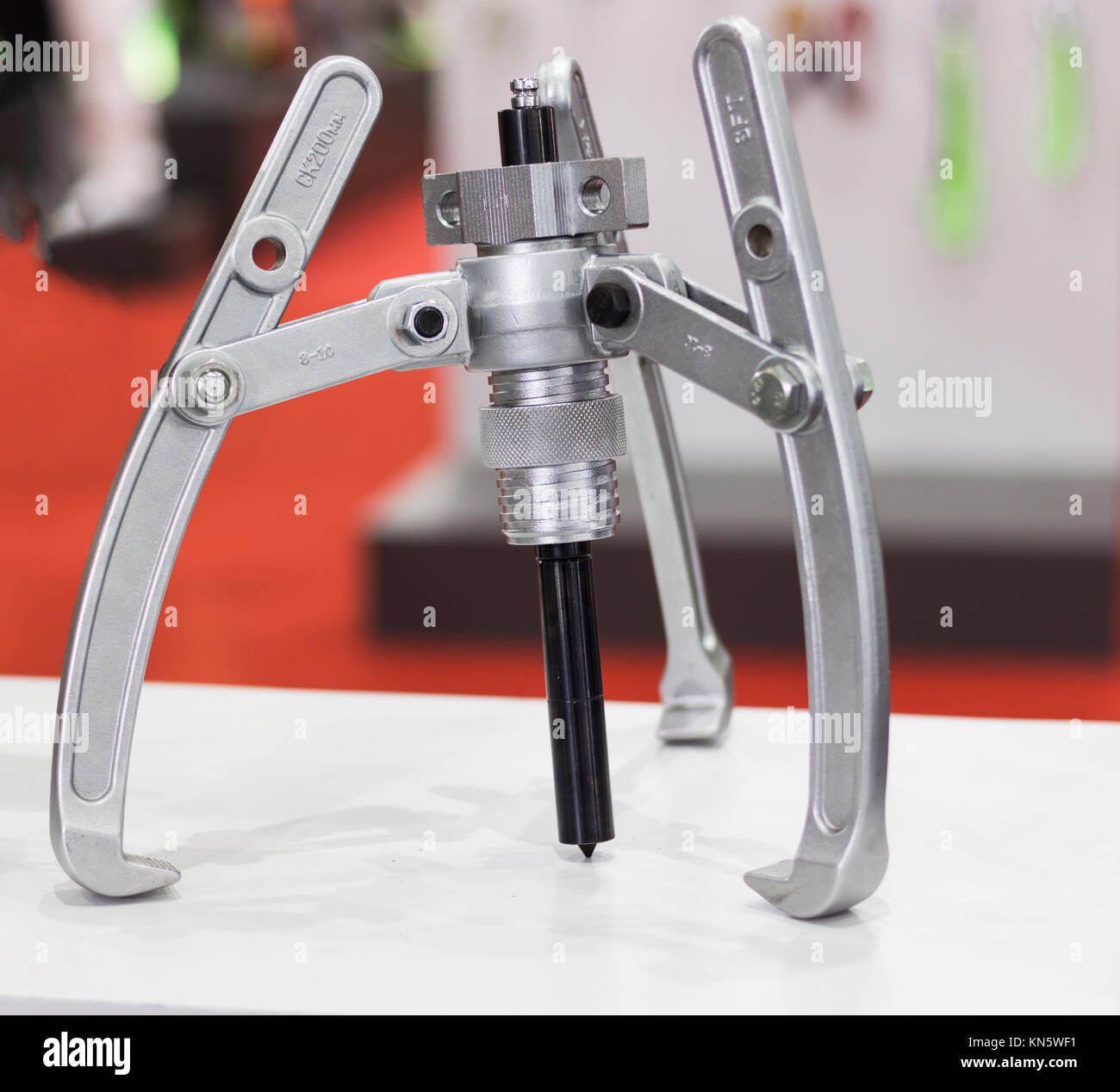 Hydraulische Metall Cutter-Backen Schneidwerkzeug für Menschen im Fahrzeug Stockfoto