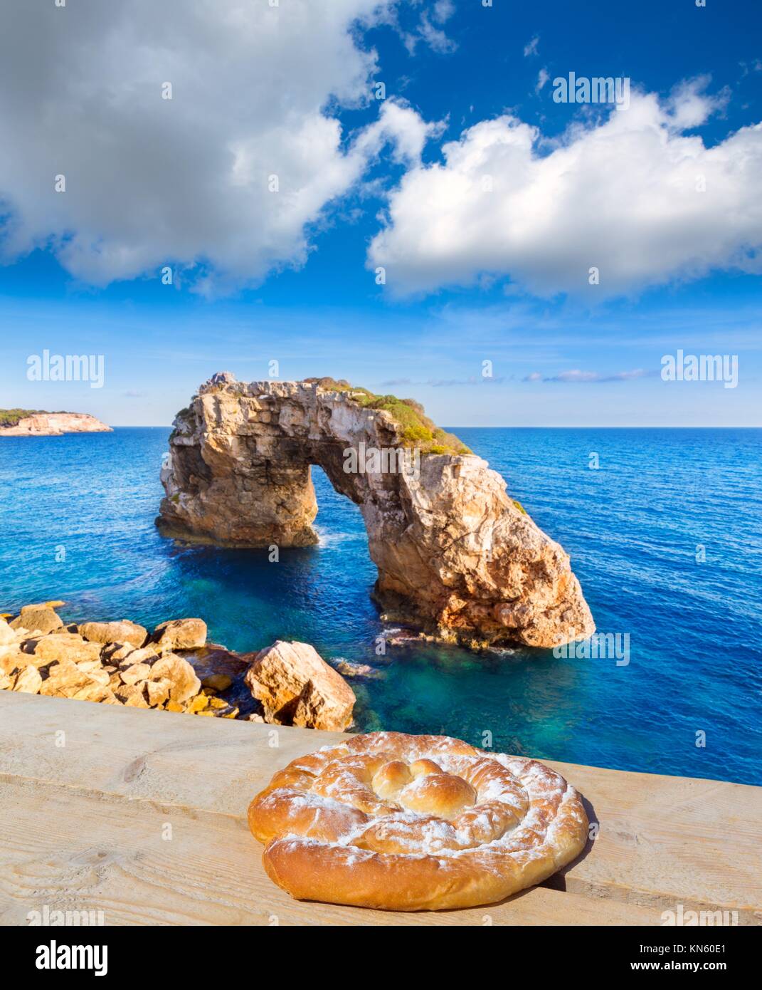 Mallorca Es Pontas in Santanyi auf Mallorca Foto mount mit Ensaimada