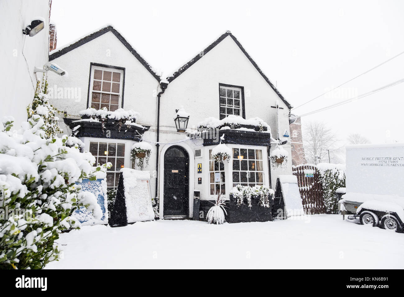 Die Glocke Pub in Harborne im Schnee Stockfoto