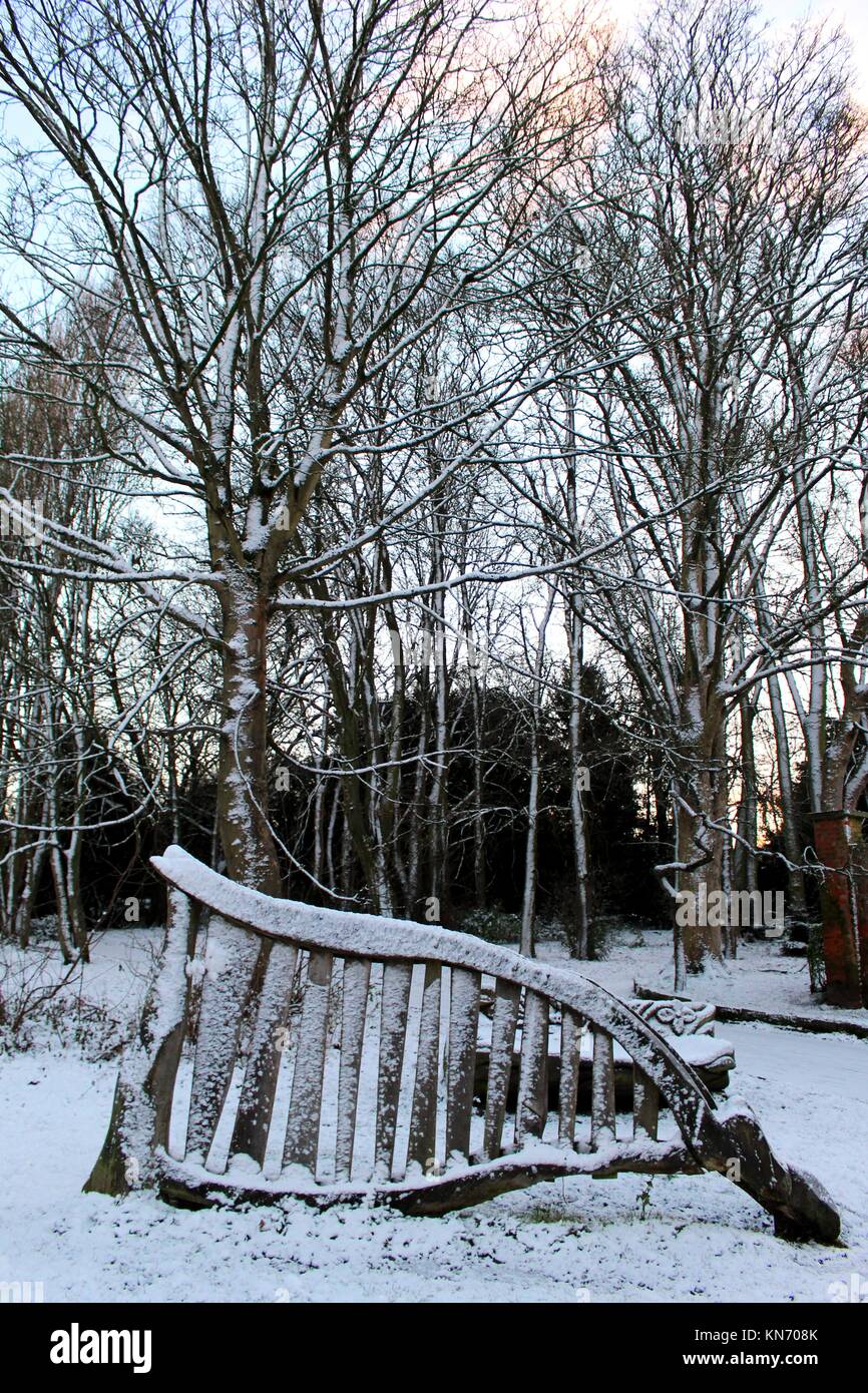 Sturm Caroline brachte Schnee zu Birmingham, UK. Stockfoto