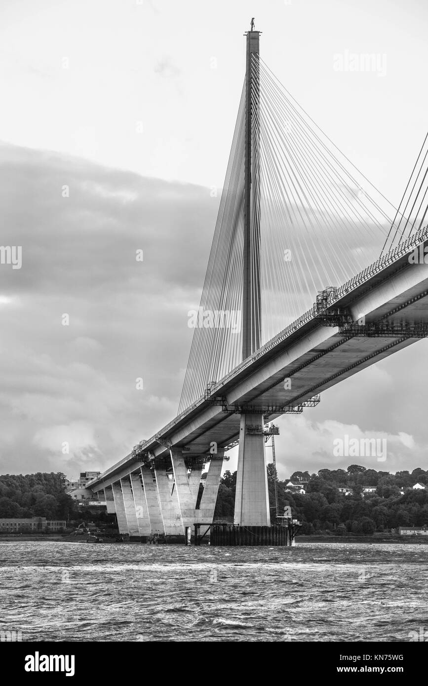 South Queensferry und die Forth Bridges 2017 Stockfoto