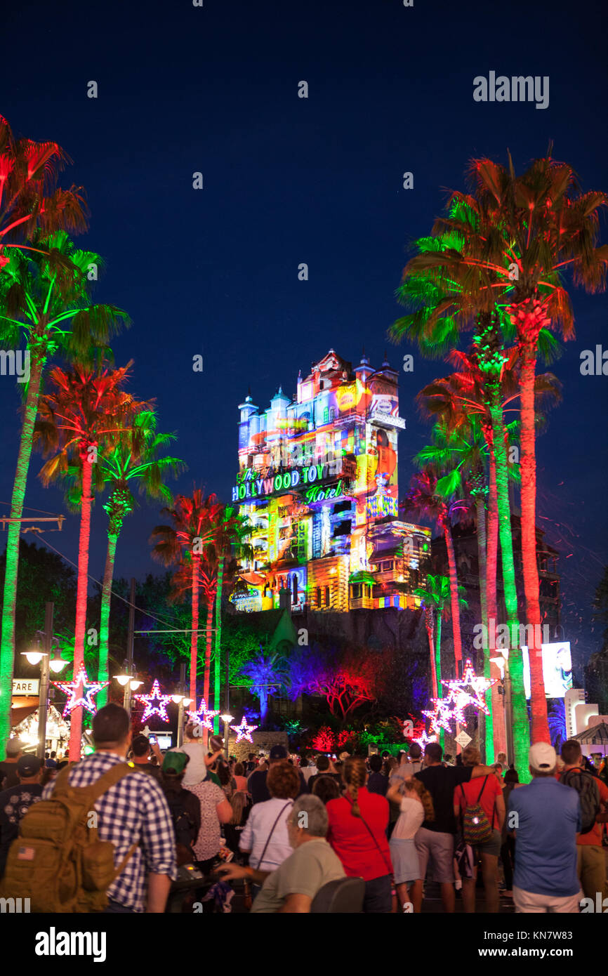 Sunset Weihnachtsgrüße, Turm des Terrors, Disney's Hollywood Studios, Orlando, Florida Stockfoto
