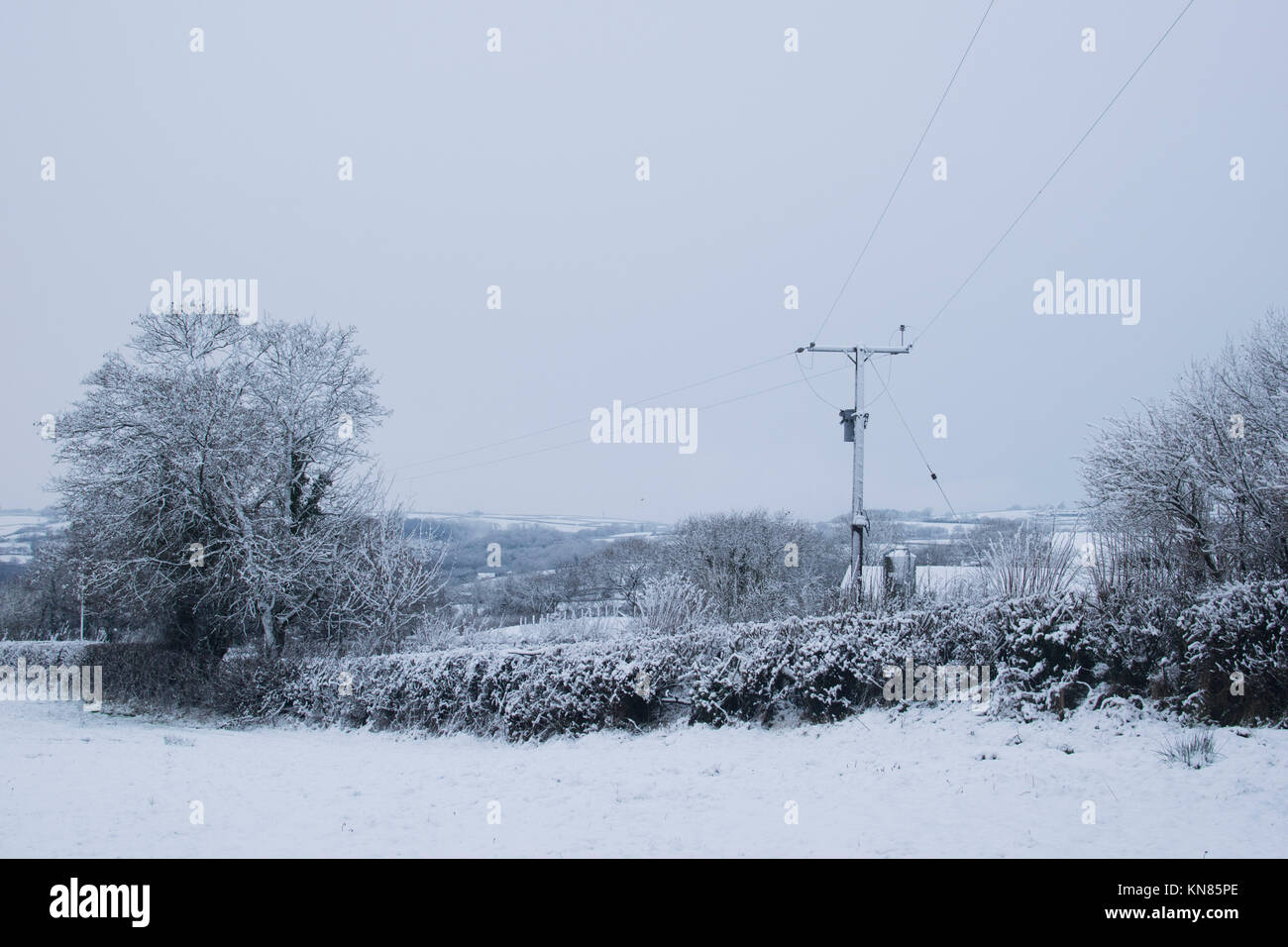 West Wales, UK. Land fegte mit prognostizierten Schnee, wodurch eine Reihe von Schulen in ländlichen Gebieten zu schließen. Harriet Baggley: Dezember 2017 Stockfoto