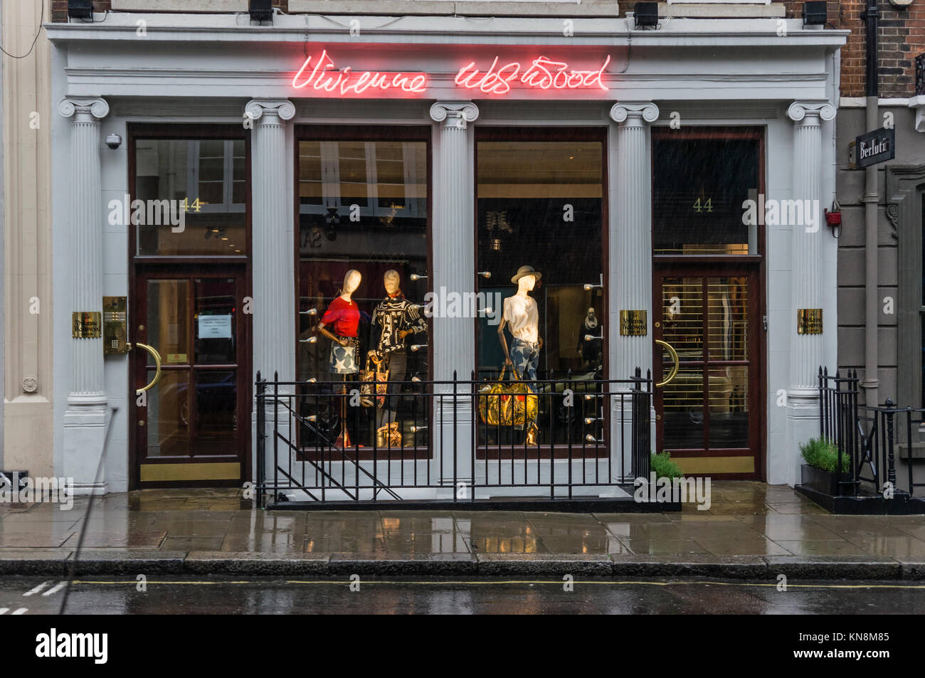 Vivien Westwood, Schaufenster, London, UK Stockfoto